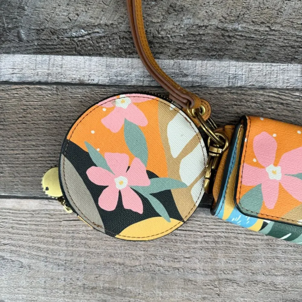 Fossil Rio 3-In-1 Wristlet Accessory Set - Picture 3 of 14